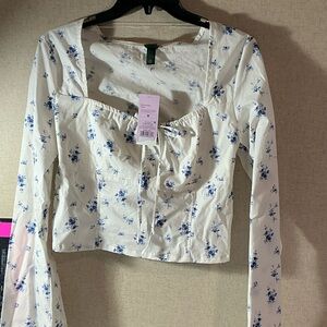 Wild Fable White Long-Sleeve Blue Floral Tie-Front Crop Top